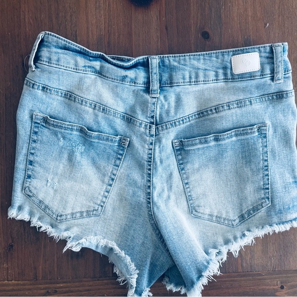 CELEBRITY PINK Denim Distressed Women Shorts - Picture 5 of 10